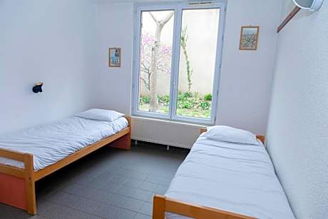 Twin Room with Shared Bathroom