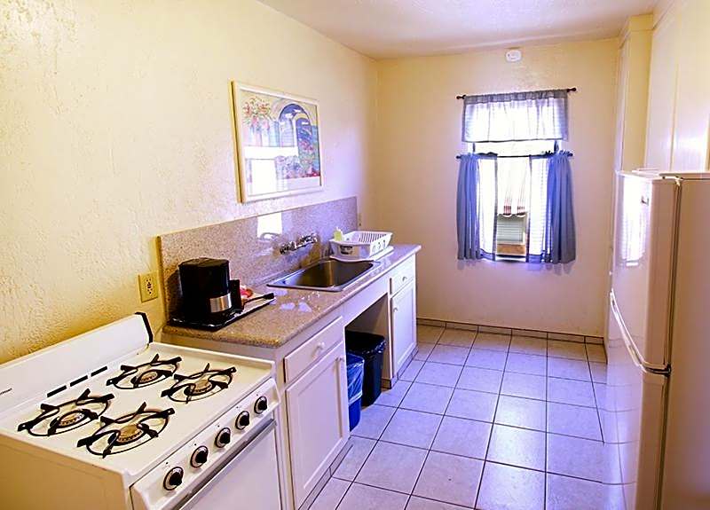 Capitola Venetian Hotel