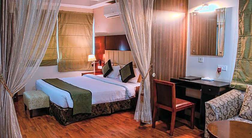 Hotel Gateway Grandeur