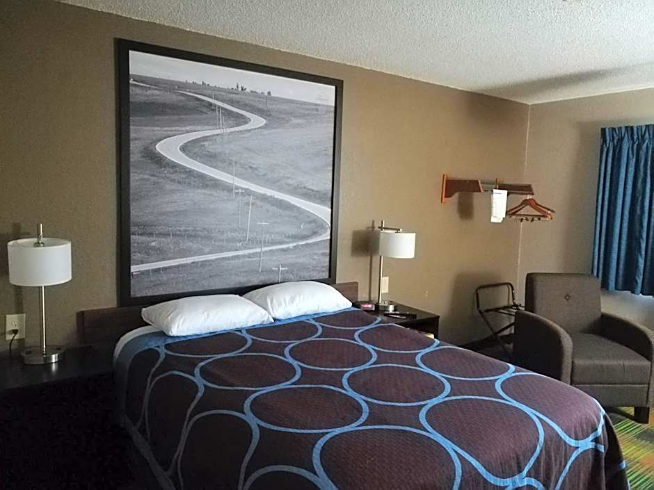 Super 8 by Wyndham Keokuk