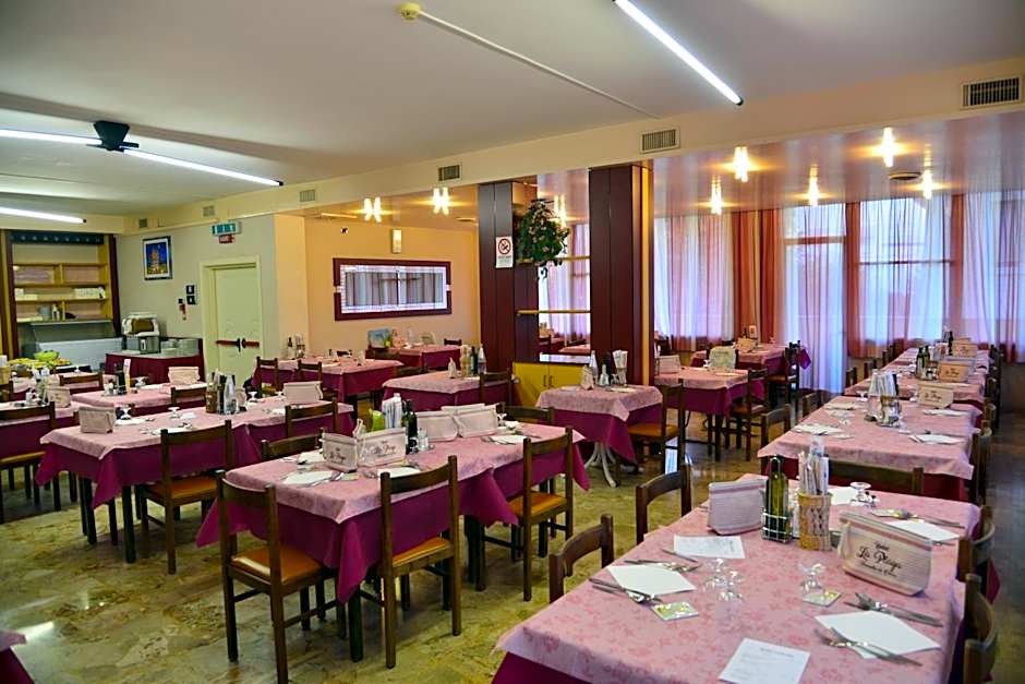HOTEL LA PLAYA