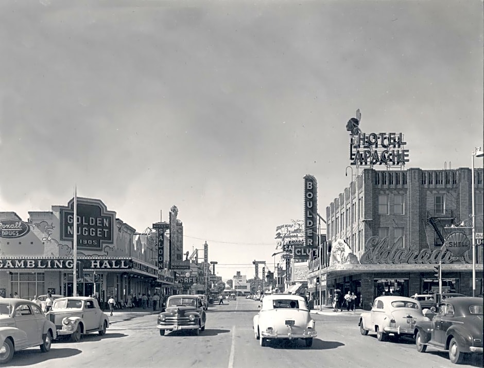Hotel Apache