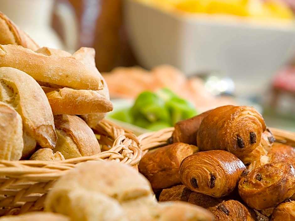 Mercure Paris Massy Gare TGV