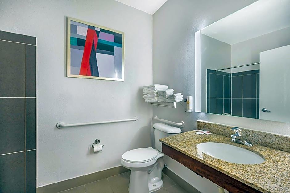 Comfort Suites Omaha Northwest