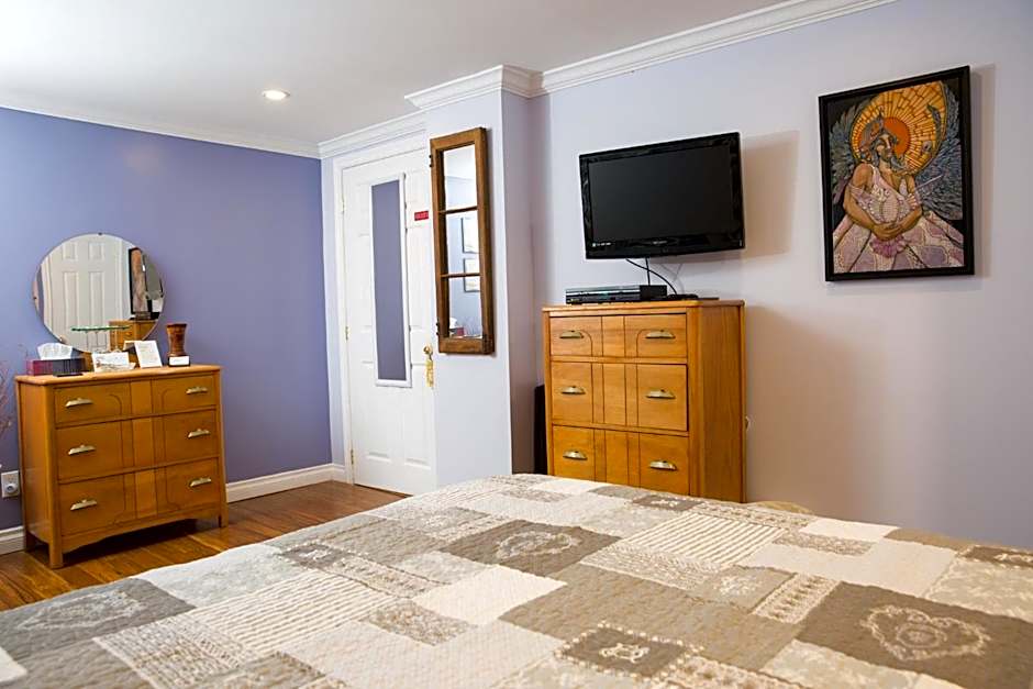 Maison Des Jardins B & B