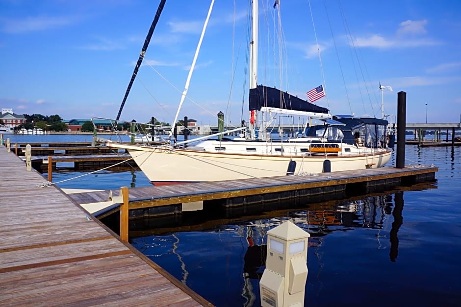 Bridgepointe Hotel & Marina