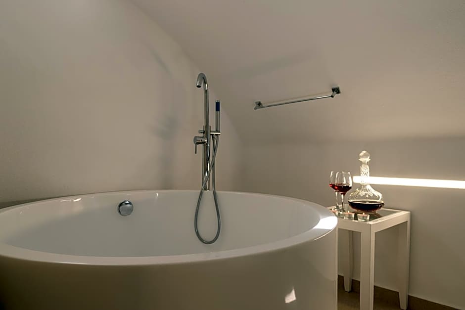 Muses Cycladic Suites