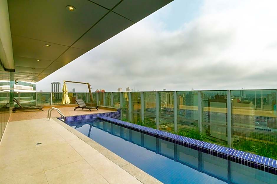 7th Avenue - Centro | Curitiba | Gonzaga Stays