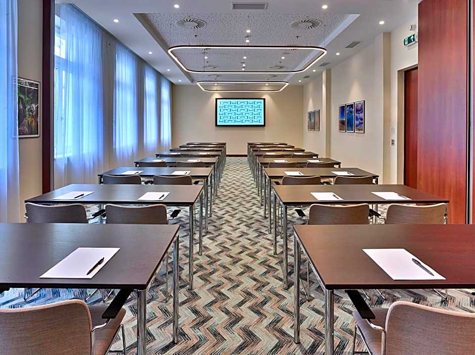 EST Grand Hotel Savoy