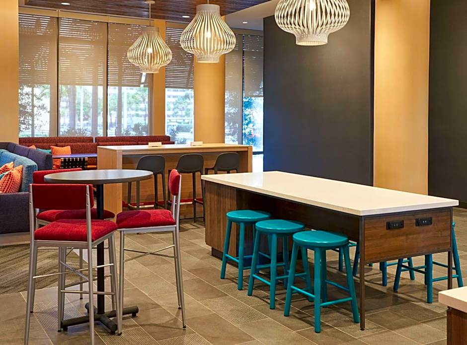 Tru By Hilton Pompano Beach Pier, FL