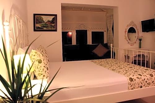 Adelfia Hotel