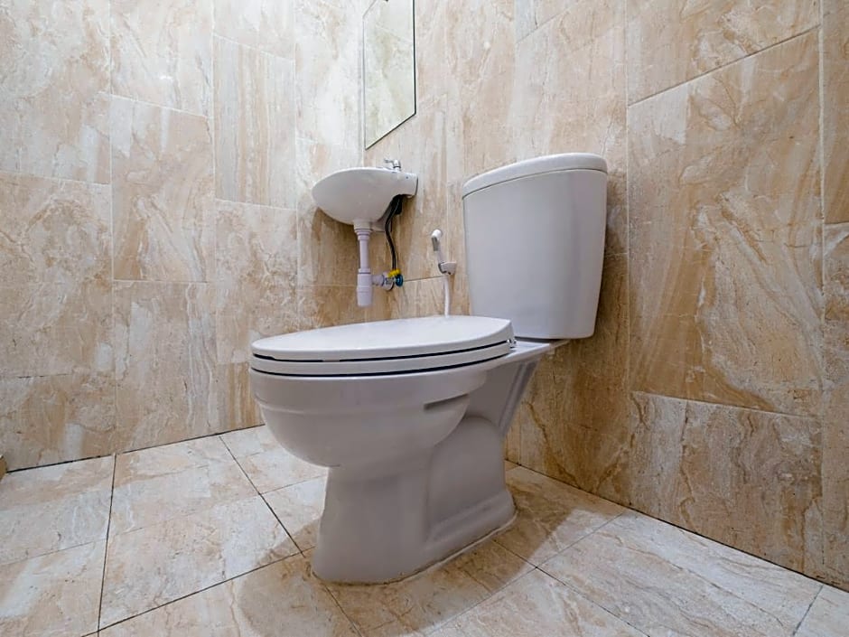 Hotel O Syariah Tasikmalaya Near Universitas Siliwangi Formerly Siliwangi Guest House