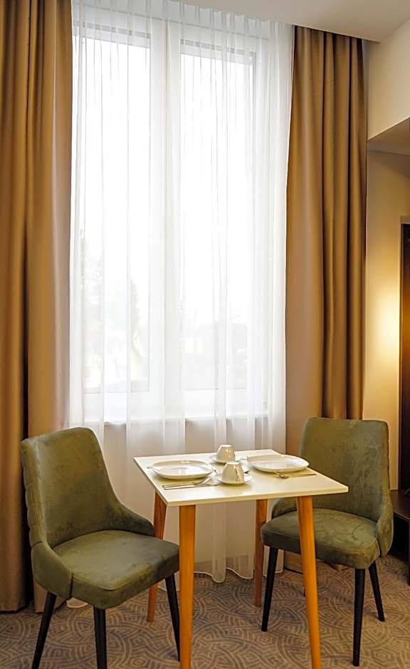M-Pire Hotel