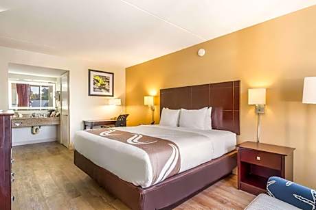 Non-Smoking - King Room