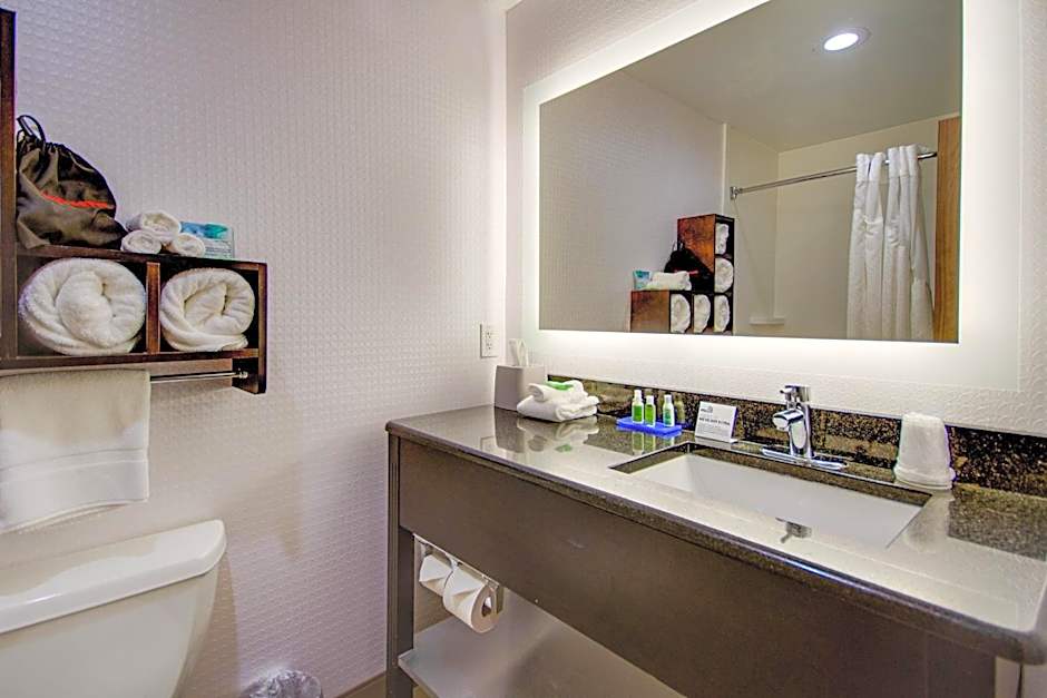 Holiday Inn Express Dublin By IHG