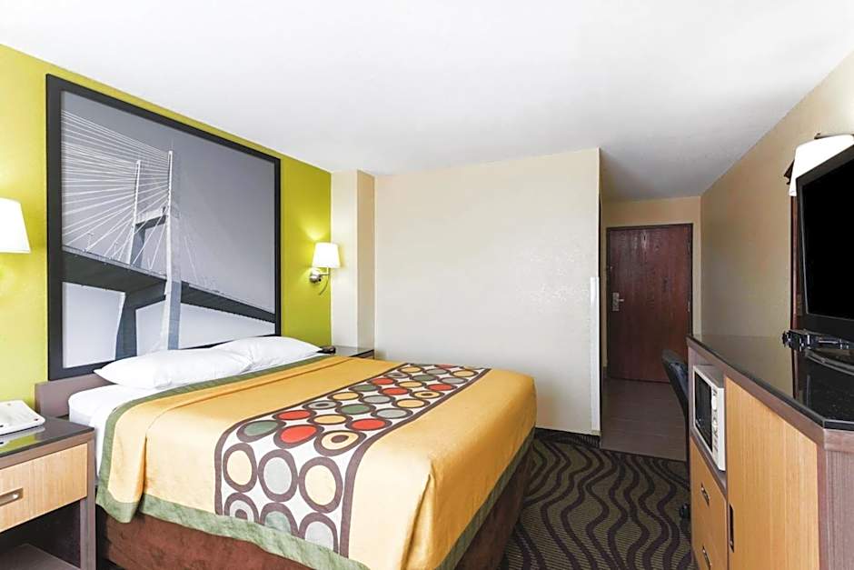 Super 8 by Wyndham Brunswick/St Simons Island Area