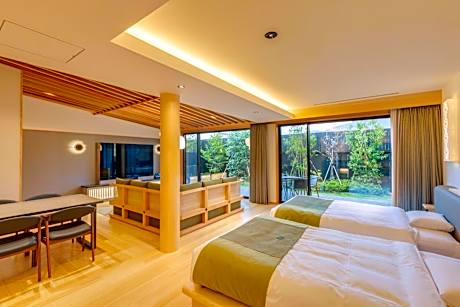 Premium Suite with Semi-Open-Air Bath
