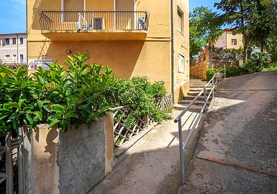 Pgs Immobiliare srls Duilio 01 Moderno trilocale in centro storico La Maddalena