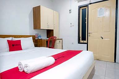 RedDoorz near Tugu Pers Jambi