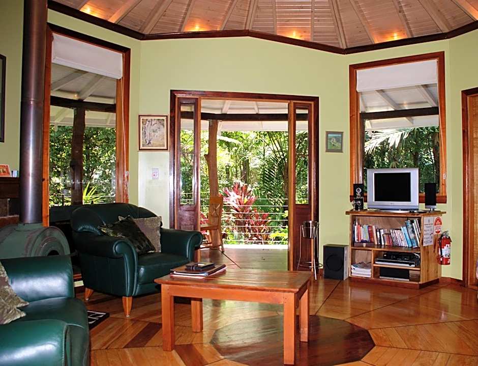 Wollumbin Palms Rainforest Retreat