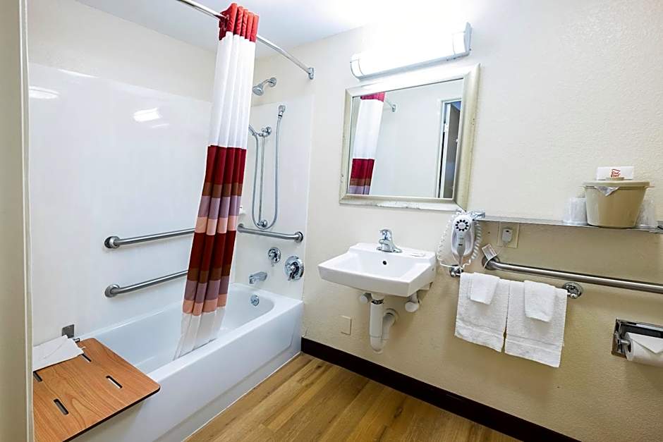 Red Roof Inn Albany Airport