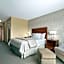 Days Inn & Suites by Wyndham Brandon