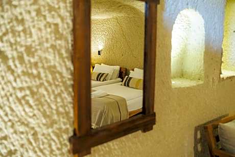 Queen Room with Spa Bath