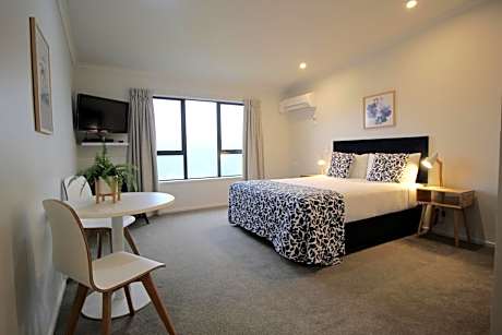 Studio with Private Spa Bath