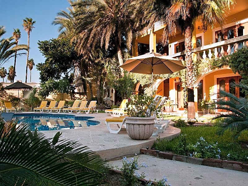 El Encanto Inn