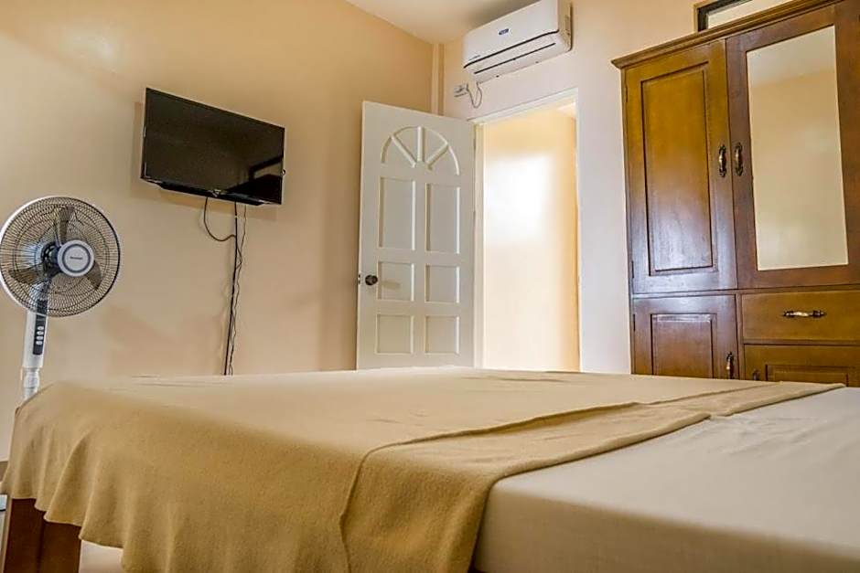 Kellocks' Seaview Apartelle