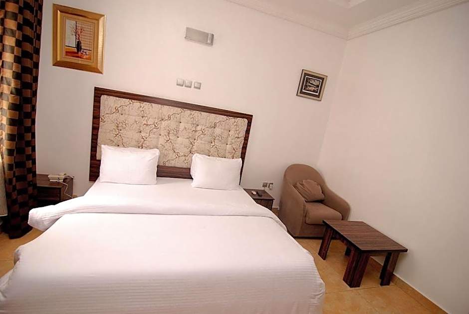 The Grosvenor Suites