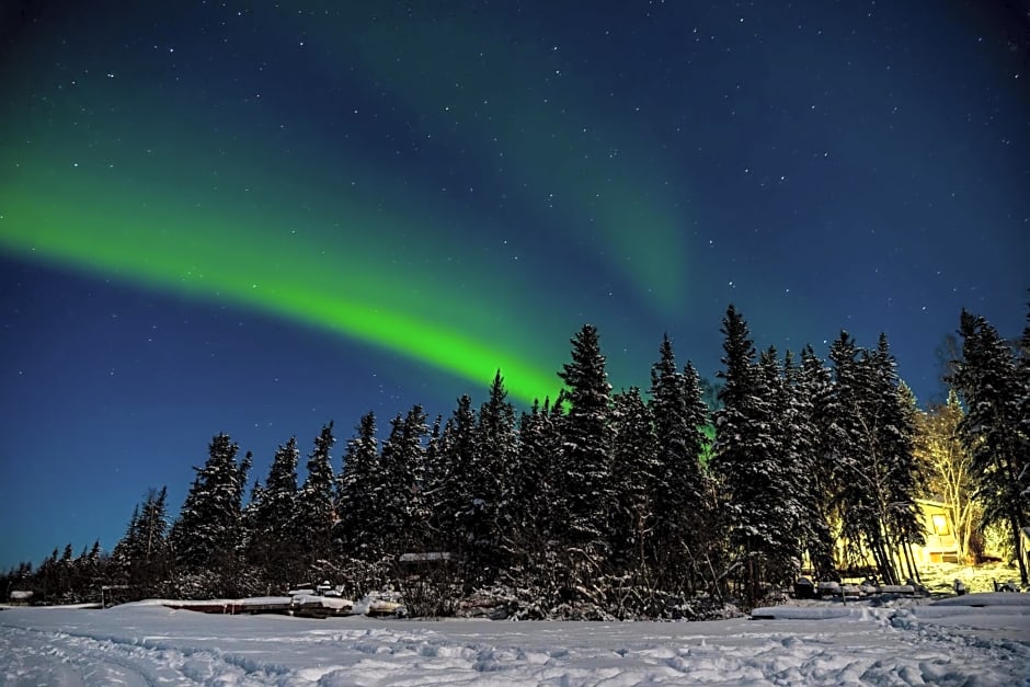 Great Slave Lakeside Bed & Breakfast