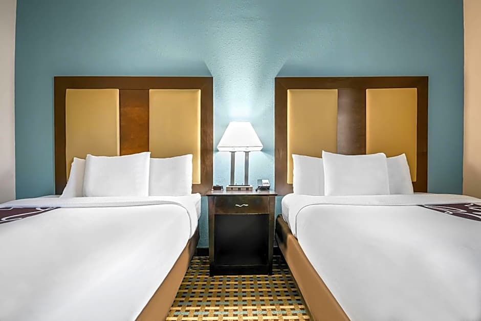 La Quinta Inn & Suites by Wyndham Stonington