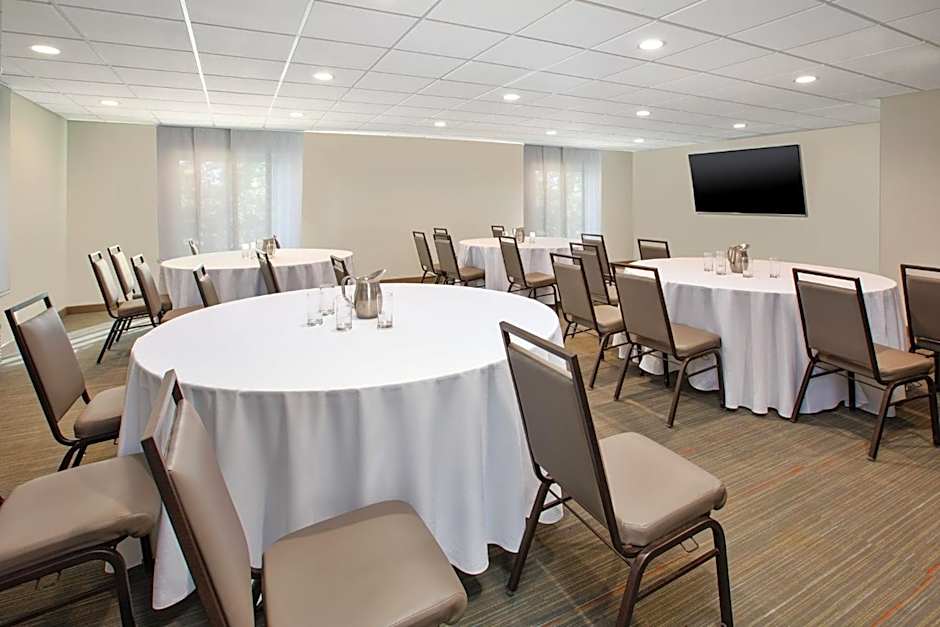 EVEN Hotel Ann Arbor S - University Area by IHG