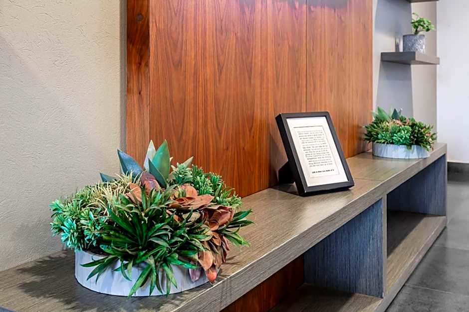 City Express by Marriott Celaya Galerias