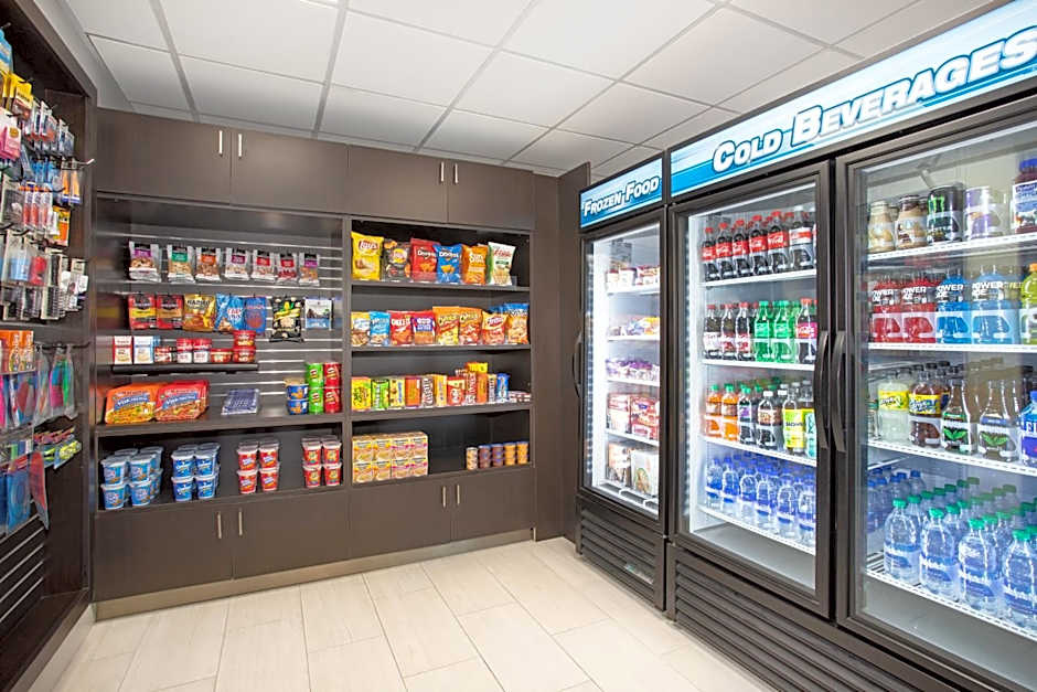 Holiday Inn Express & Suites Phoenix - Glendale Sports Dist By IHG