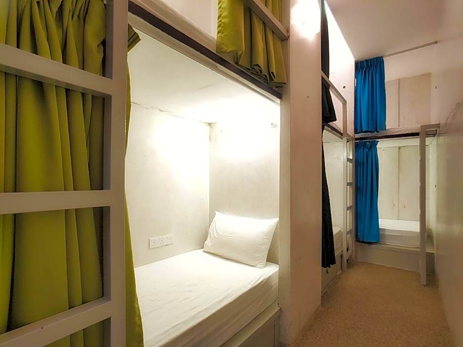 Beds In Garden Hostel