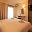Chrispy City Living ex Nefeli