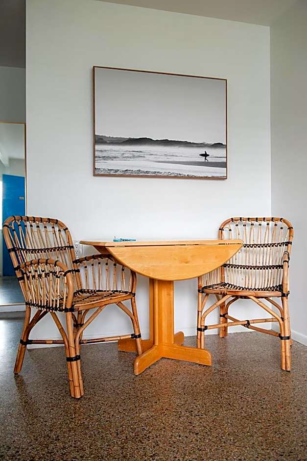 Seaspray Surf Lodge	