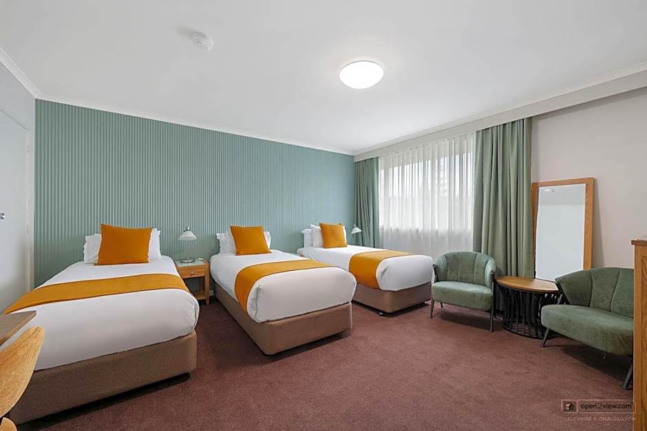 Photo 1 of 3 of Triple Room