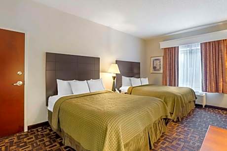 Queen Room with Two Queen Beds - Disability Access/Walk-In Shower