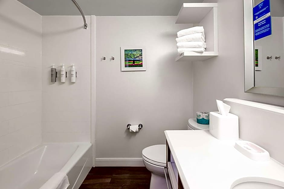 Hampton Inn By Hilton Columbia I-26/Harbison Blvd.