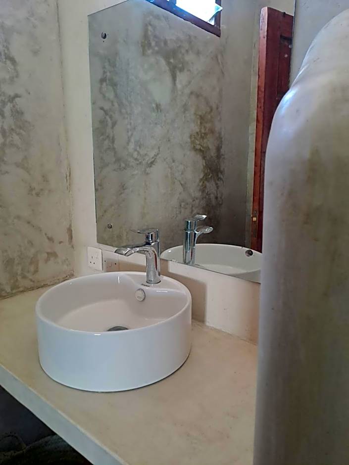 Kaleb's Beachfront Serviced Studio Apartments