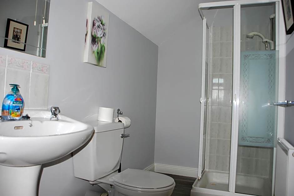 Kemar House post code F26RR28