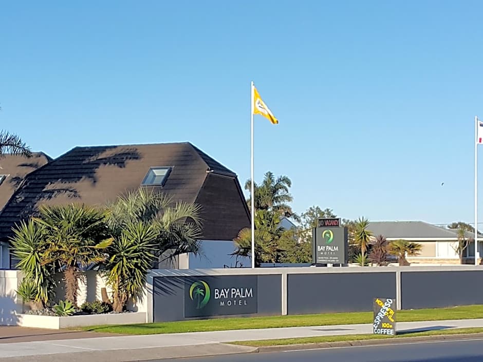 Bay Palm Motel