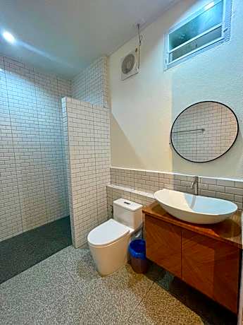 Family Room with Garden View