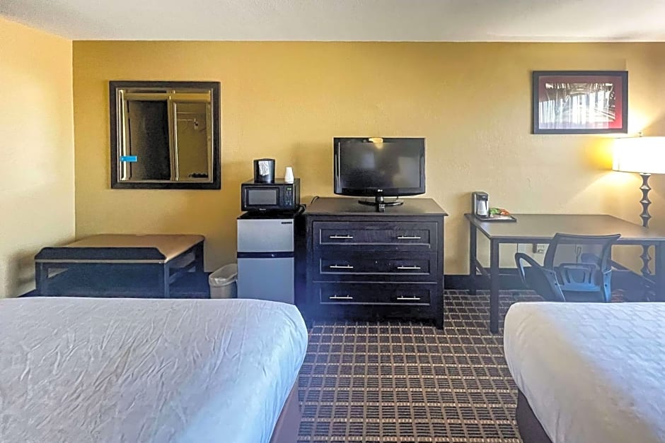 Clarion Inn & Suites