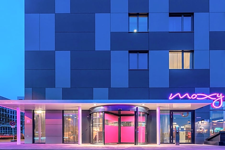 Moxy by Marriott Frankfurt Airport