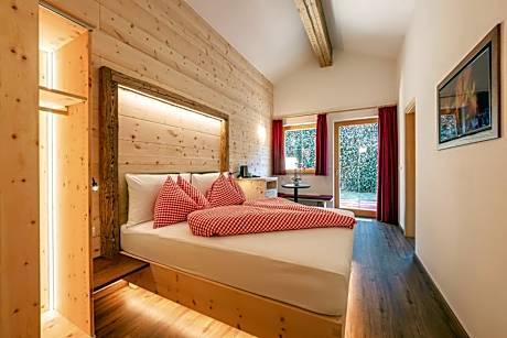 Junior Suite with Garden View