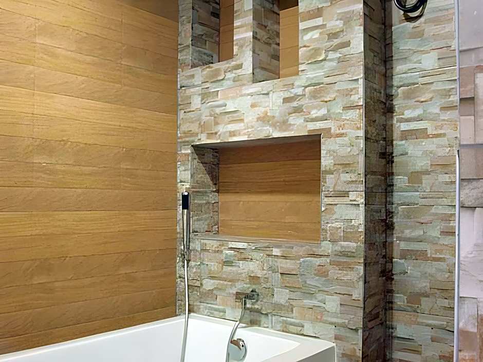 Sakura Boutique Hotel